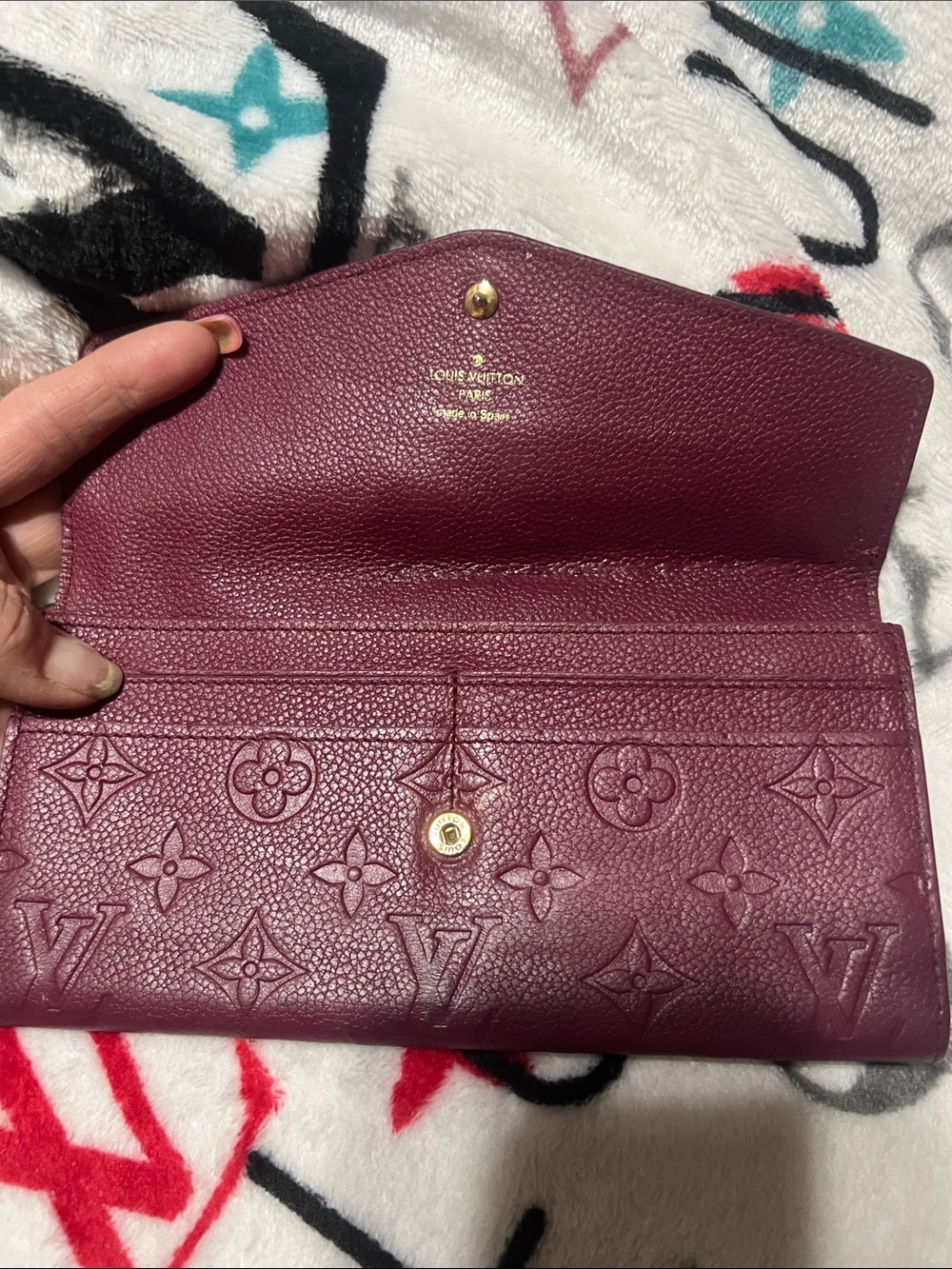 Louis Vuitton Plum Embossed Monogram Snap Continental Wallet Empriente. - Picture 4 of 8